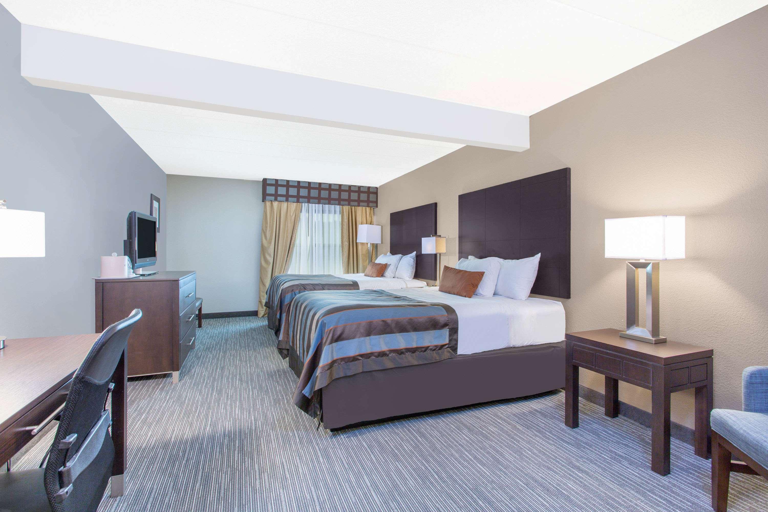 Hotel Wingate By Wyndham 3*