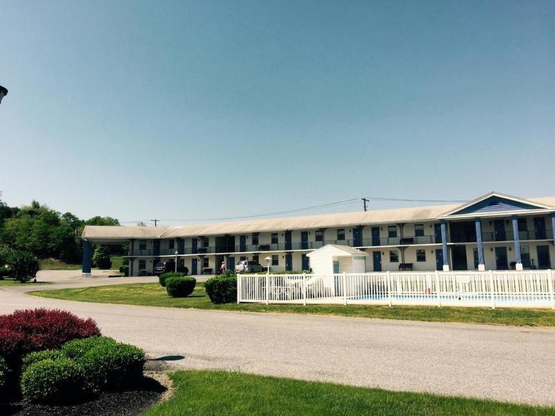 Hotel Wingate By Wyndham 3*