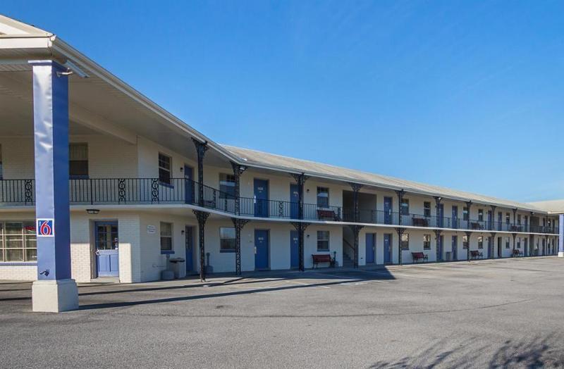 Hotel Wingate By Wyndham 3*