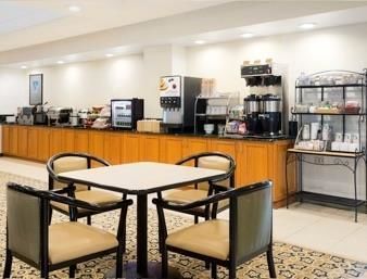 Wingate By Wyndham Hotel 3*